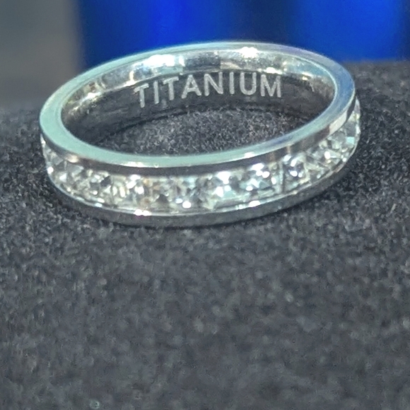 Titanium CZ Diamond Eternity Ring Size 9, 10.5, 11.5 - Picture 4 of 5